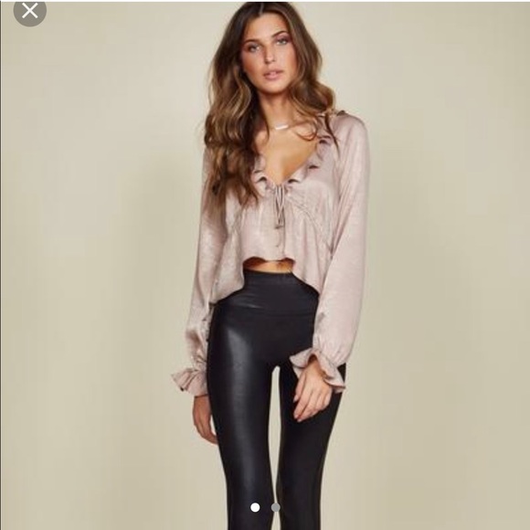 Donna Mizani Tops - BNWOT TAUPE BLOUSE